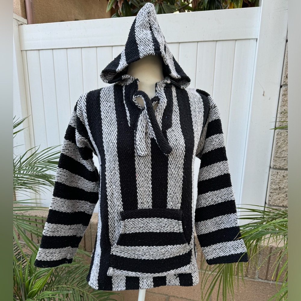 NWOT Artesanal Hoodie
